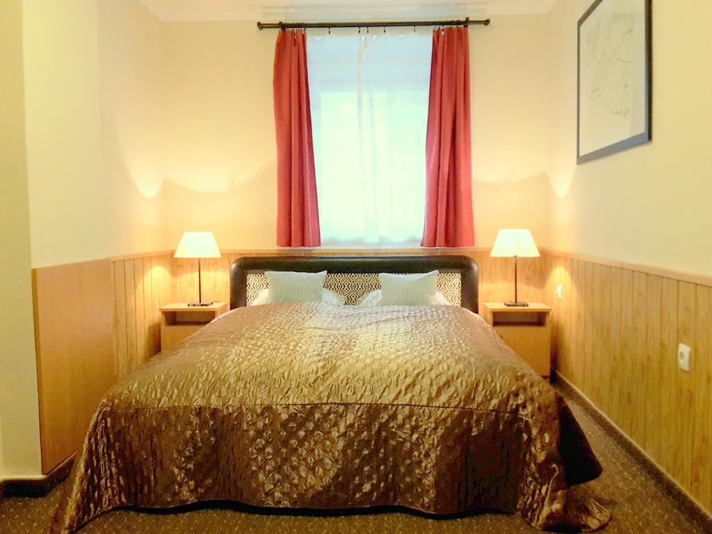 Centrál Motel Kecskemét Esterno foto